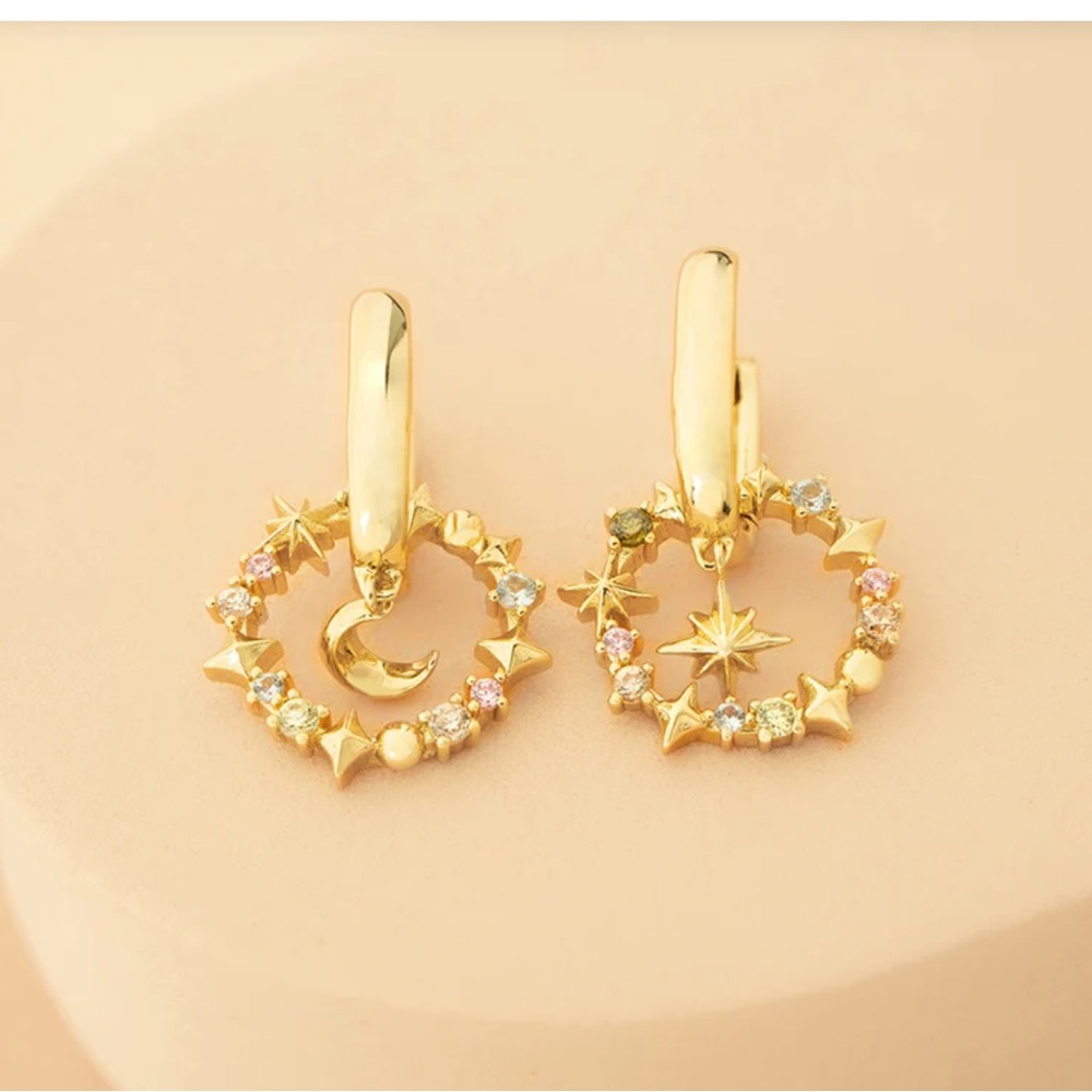 NWOT Wanderlust + Co. Selene Gold Huggie Earrings